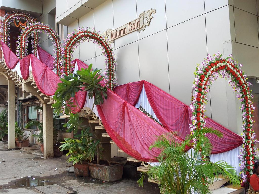 Hotel Jawahar Ulhasnagar Экстерьер фото