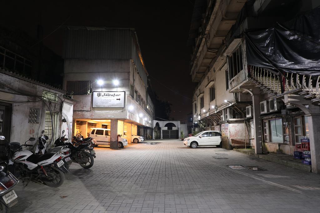 Hotel Jawahar Ulhasnagar Экстерьер фото